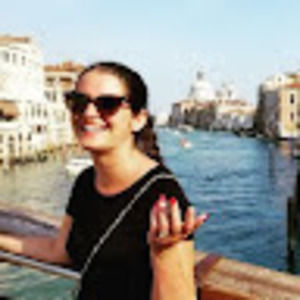 Meet your Posher, Bobbi